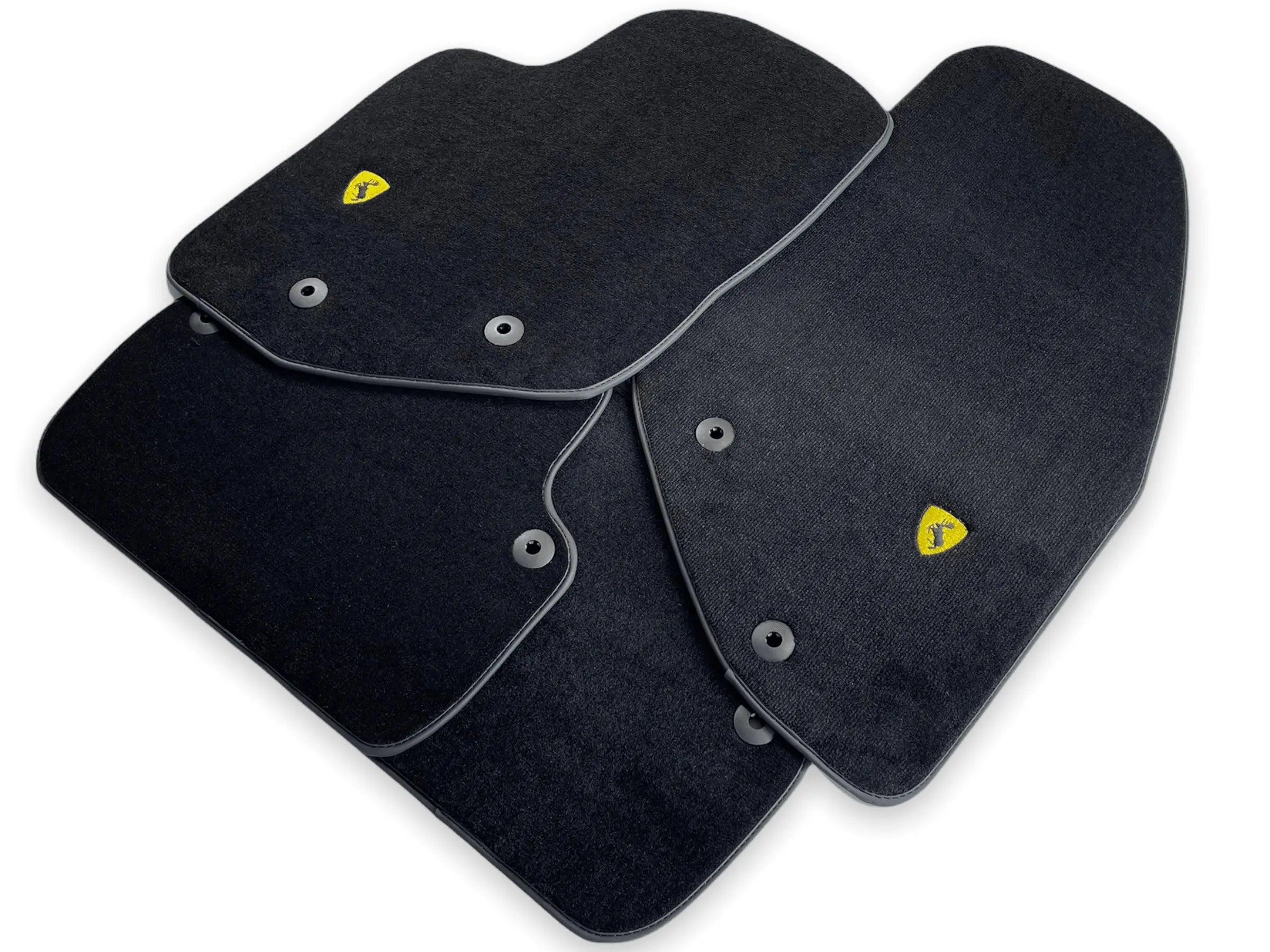 Floor Mats For Volvo S40/V40 (2000-2004) - AutoWin